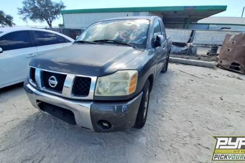 Photo of 2004 Nissan Titan