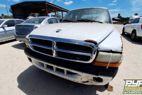 Photo of 2004 Dodge Dakota