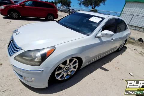 Photo of 2012 Hyundai Equus
