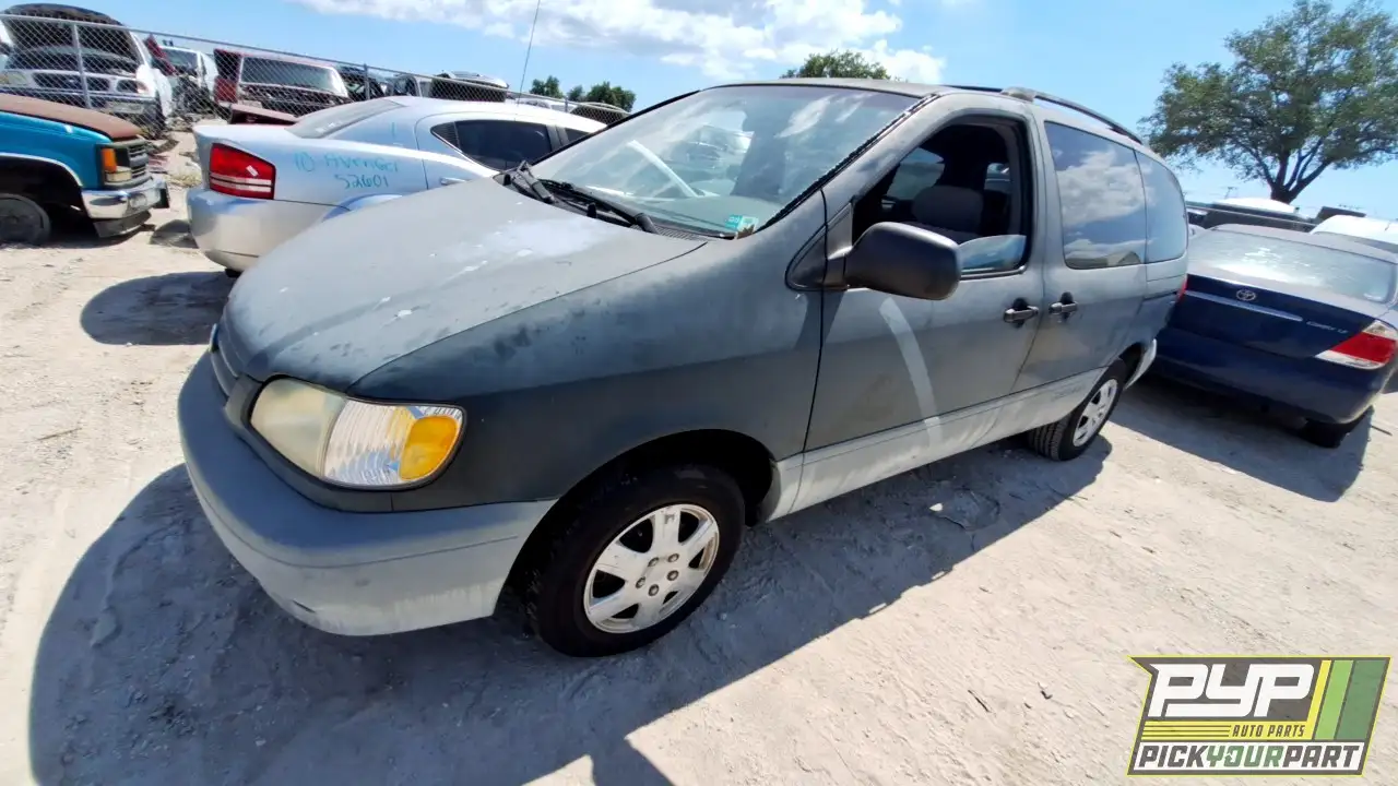 Photo of 2002 Toyota Sienna