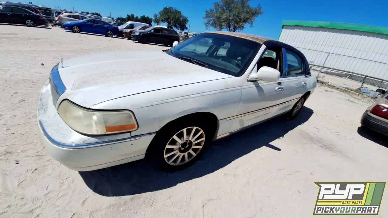 Photo of 2006 Lincoln Town Car
