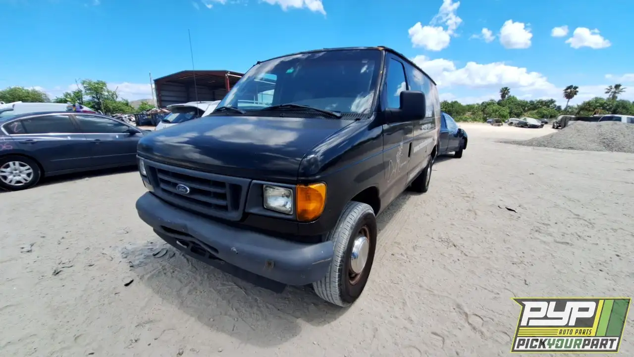 Photo of 2005 Ford E-250
