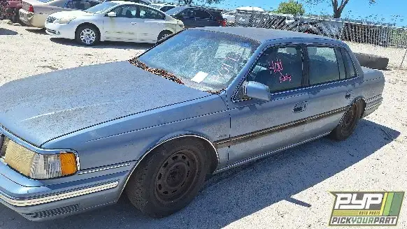Photo of 1990 Lincoln Continental