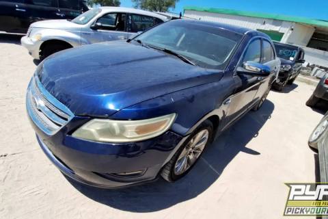 Photo of 2011 Ford Taurus