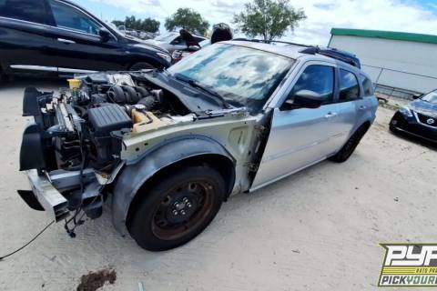 Photo of 2005 Dodge Magnum