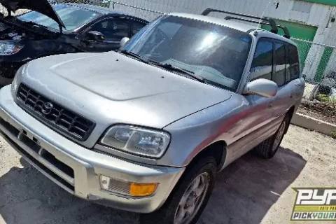 Photo of 1999 Toyota Rav4
