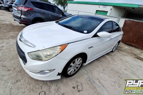 Photo of 2013 Hyundai Sonata