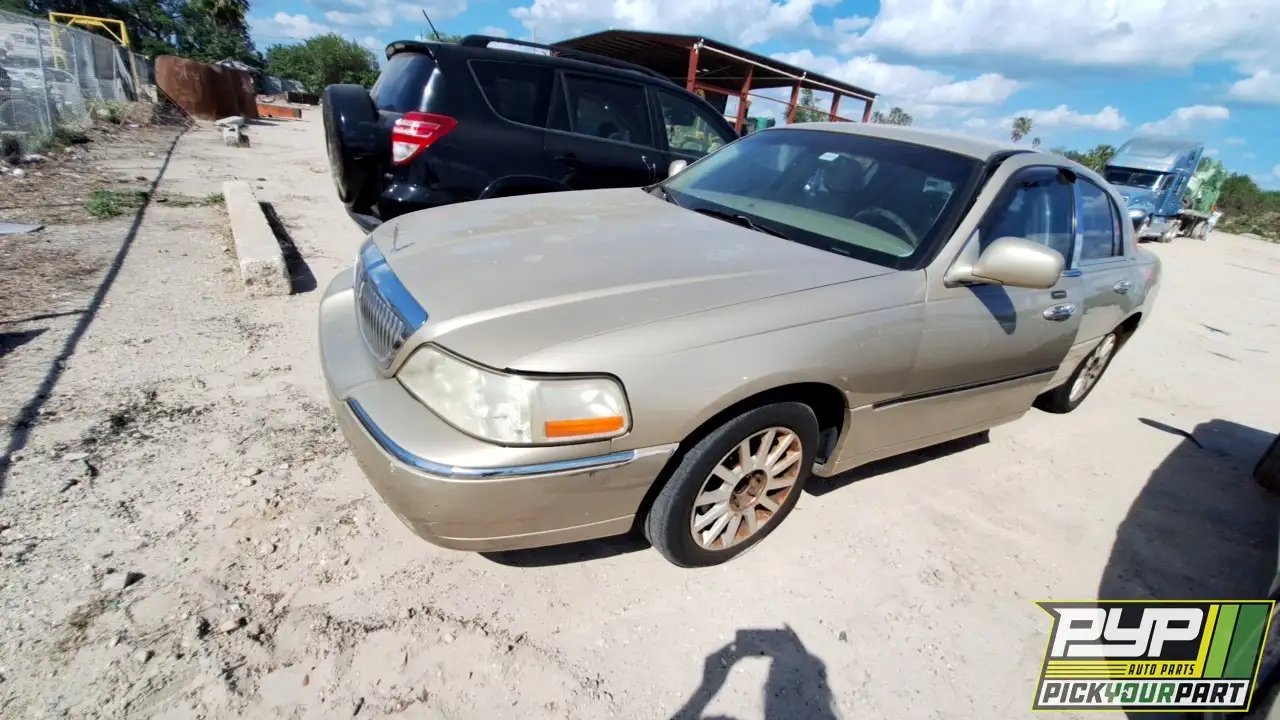 Photo of 2007 Lincoln Town Car