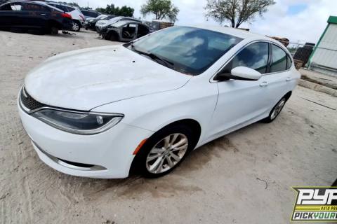 Photo of 2015 Chrysler 200