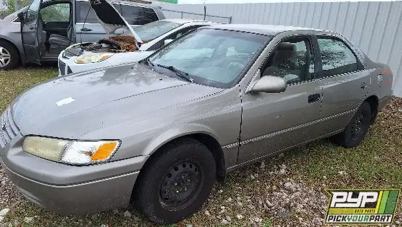 Photo of 1999 Toyota Camry
