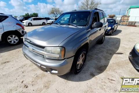 Photo of 2005 Chevrolet Trailblazer