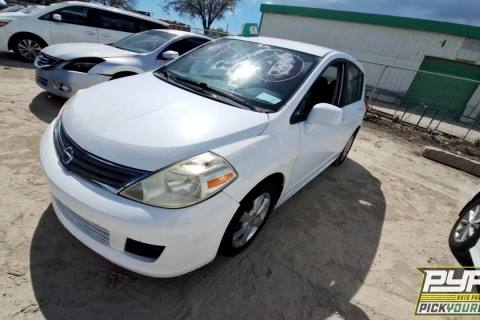 Photo of 2010 Nissan Versa
