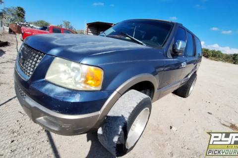 Photo of 2003 Ford Expedition