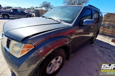 Photo of 2005 Nissan Pathfinder