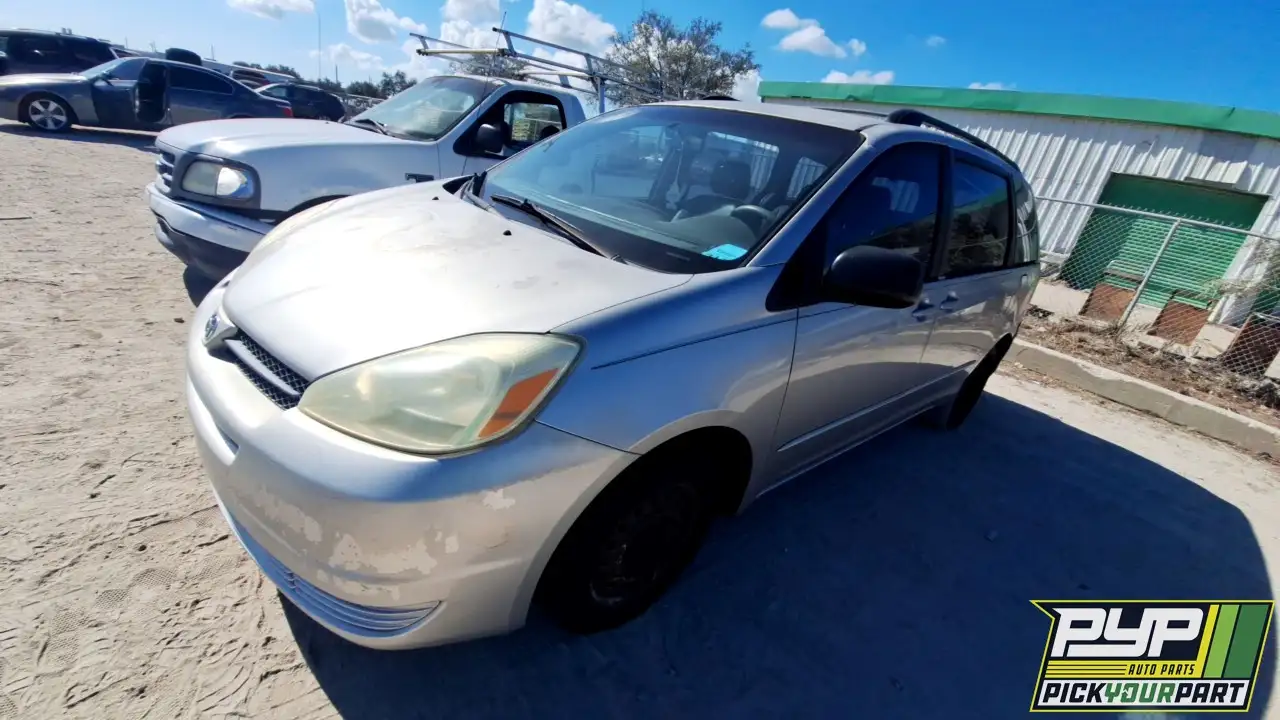 Photo of 2004 Toyota Sienna