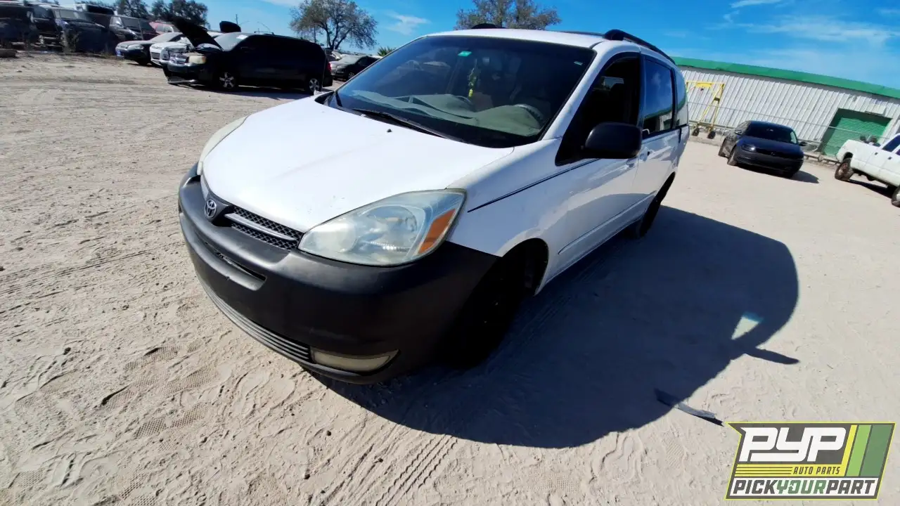 Photo of 2005 Toyota Sienna