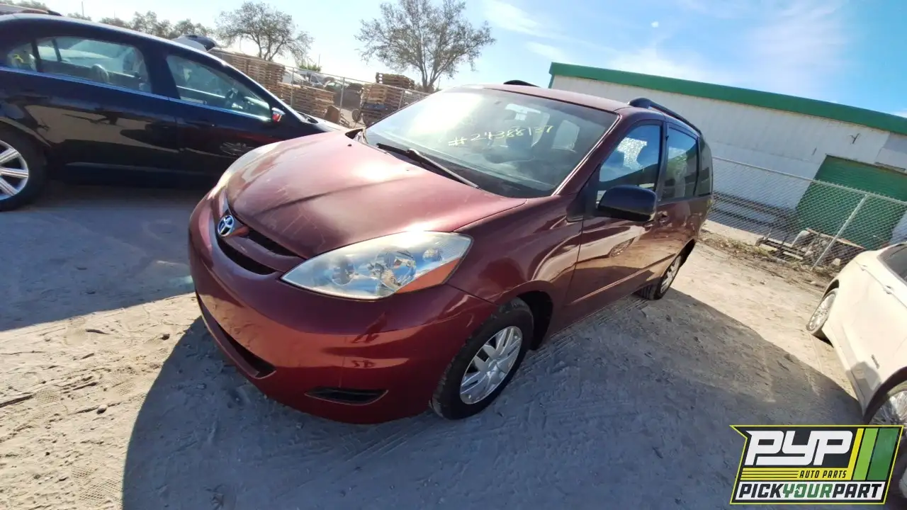 Photo of 2008 Toyota Sienna