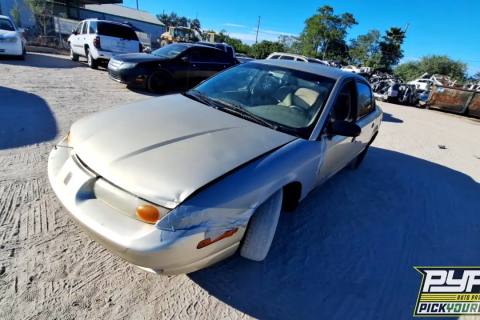 Photo of 2002 Saturn Sl1