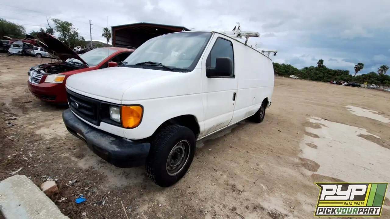 Photo of 2004 Ford E-150