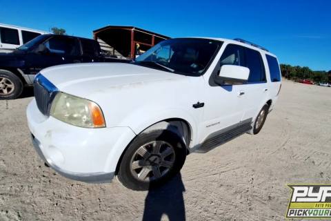 Photo of 2003 Lincoln Navigator