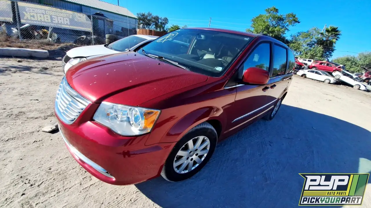 Photo of 2015 Chrysler Town & Country