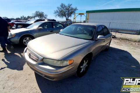 Photo of 2003 Buick Regal