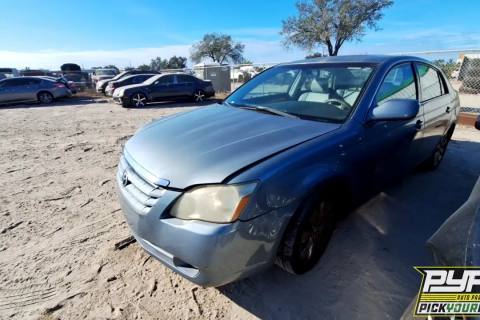 Photo of 2005 Toyota Avalon