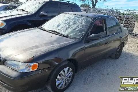 Photo of 1999 Toyota Corolla