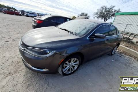 Photo of 2015 Chrysler 200