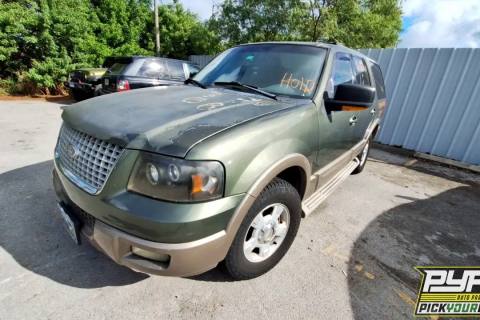 Photo of 2004 Ford Expedition