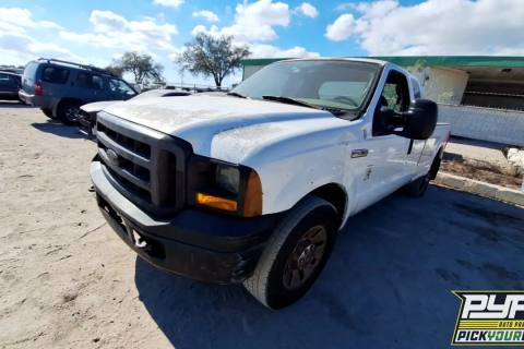 Photo of 2005 Ford F-250 Super Duty