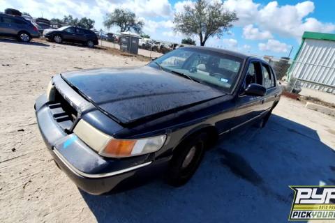 Photo of 2001 Mercury Grand Marquis