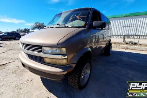 Photo of 2000 Chevrolet Astro