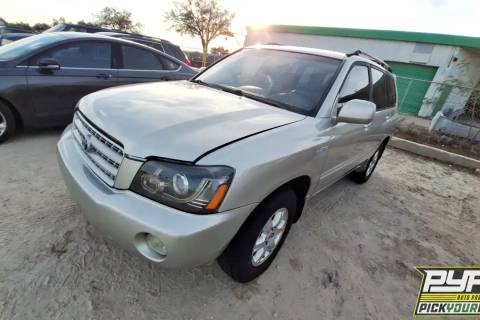Photo of 2003 Toyota Highlander