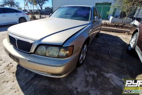 Photo of 2000 Infiniti Q45