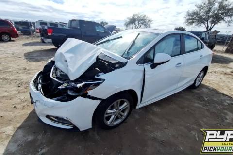 Photo of 2017 Chevrolet Cruze