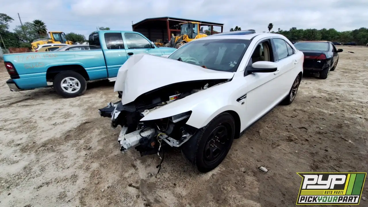 Photo of 2013 Ford Taurus