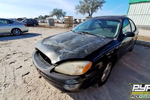 Photo of 2002 Ford Taurus