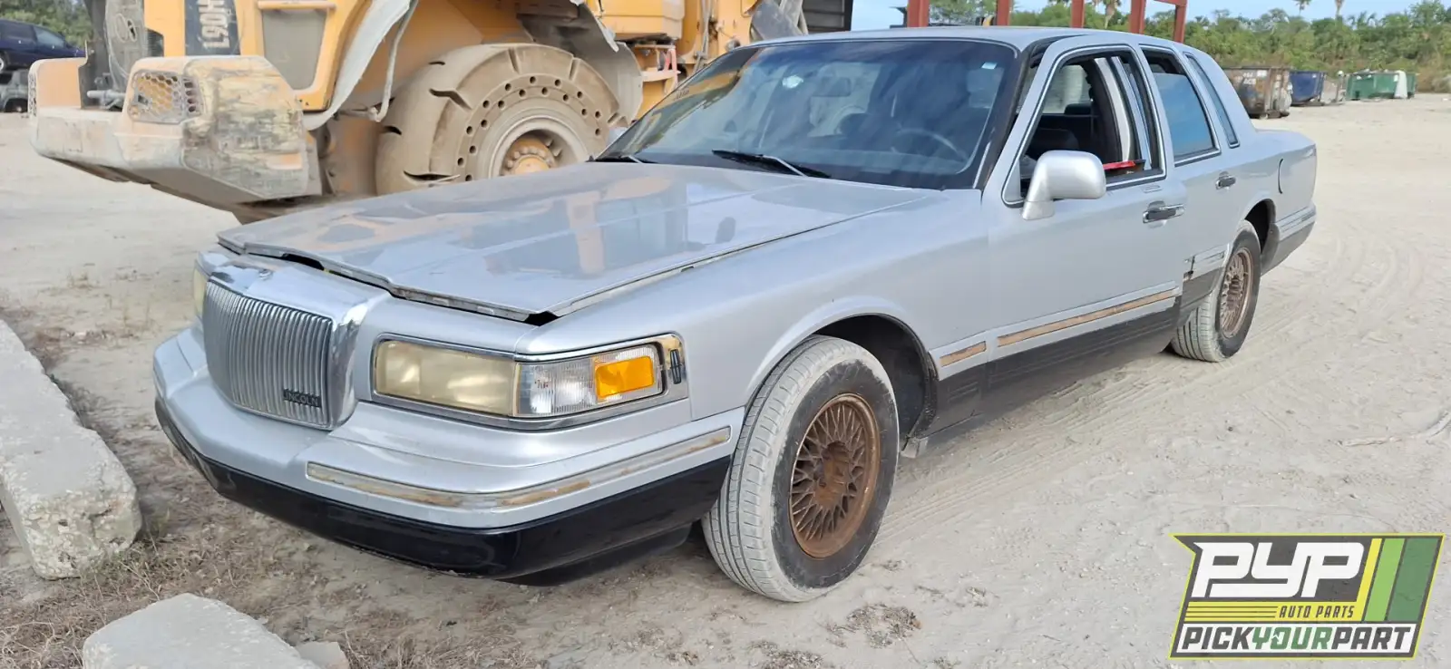 Photo of 1995 Lincoln Town Car