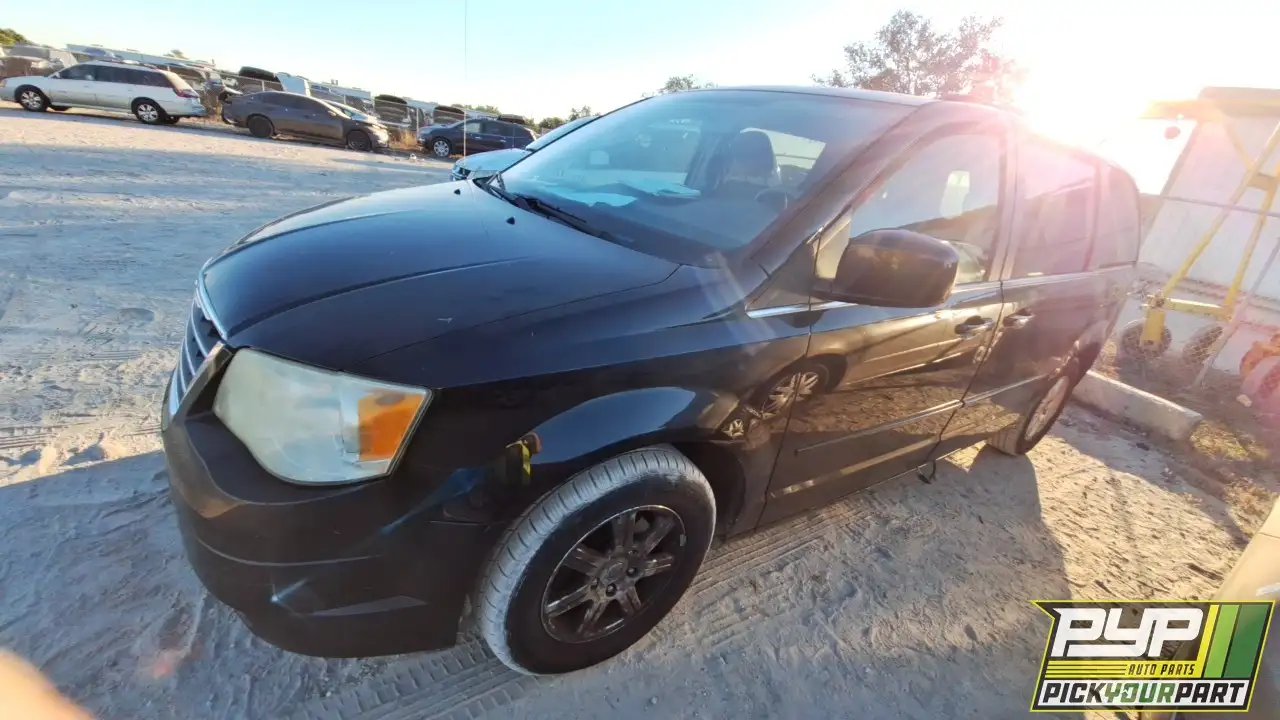 Photo of 2008 Chrysler Town & Country