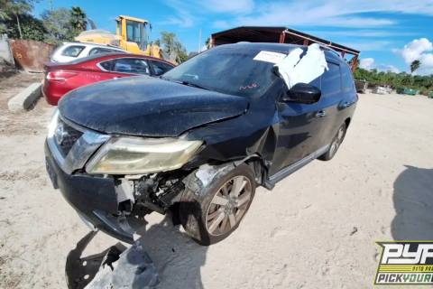 Photo of 2013 Nissan Pathfinder