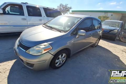 Photo of 2009 Nissan Versa