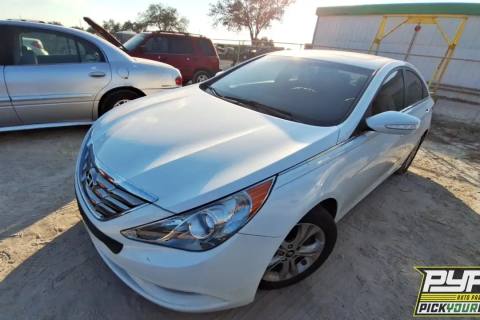 Photo of 2011 Hyundai Sonata