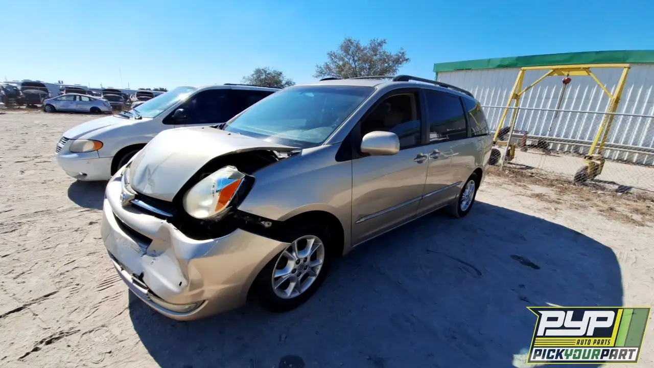 Photo of 2005 Toyota Sienna