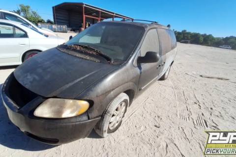 Photo of 2006 Chrysler Town & Country