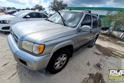 Photo of 2000 Nissan Pathfinder
