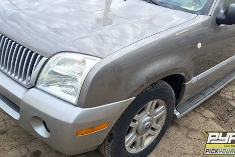 Photo of 2003 Mercury Mountaineer