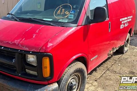 Photo of 2002 Chevrolet Express 3500