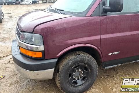 Photo of 2005 Chevrolet Express 3500