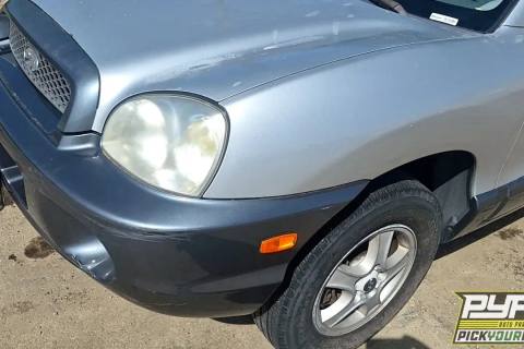 Photo of 2004 Hyundai Santa Fe